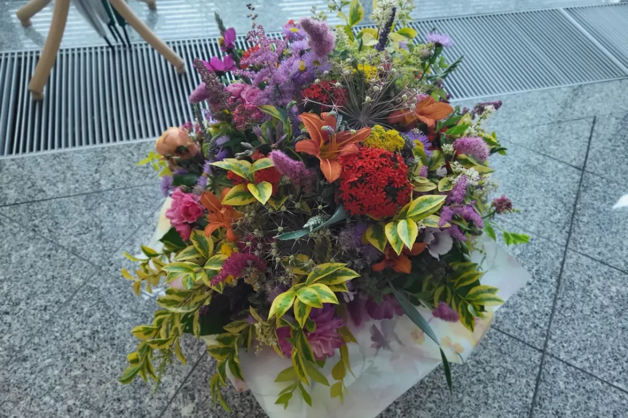 Řezaná kytice do firmy na zakázku Řezaná kytice do firmy na zakázku