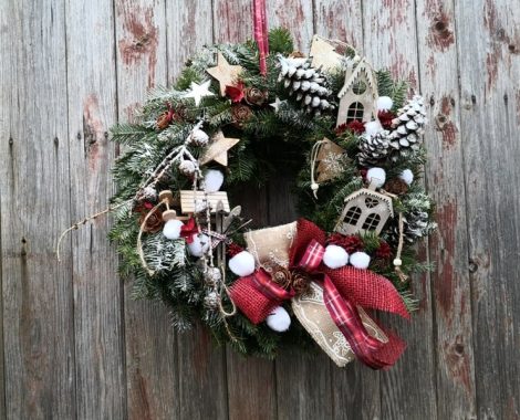 vánoční dekorace - věnec na dveře