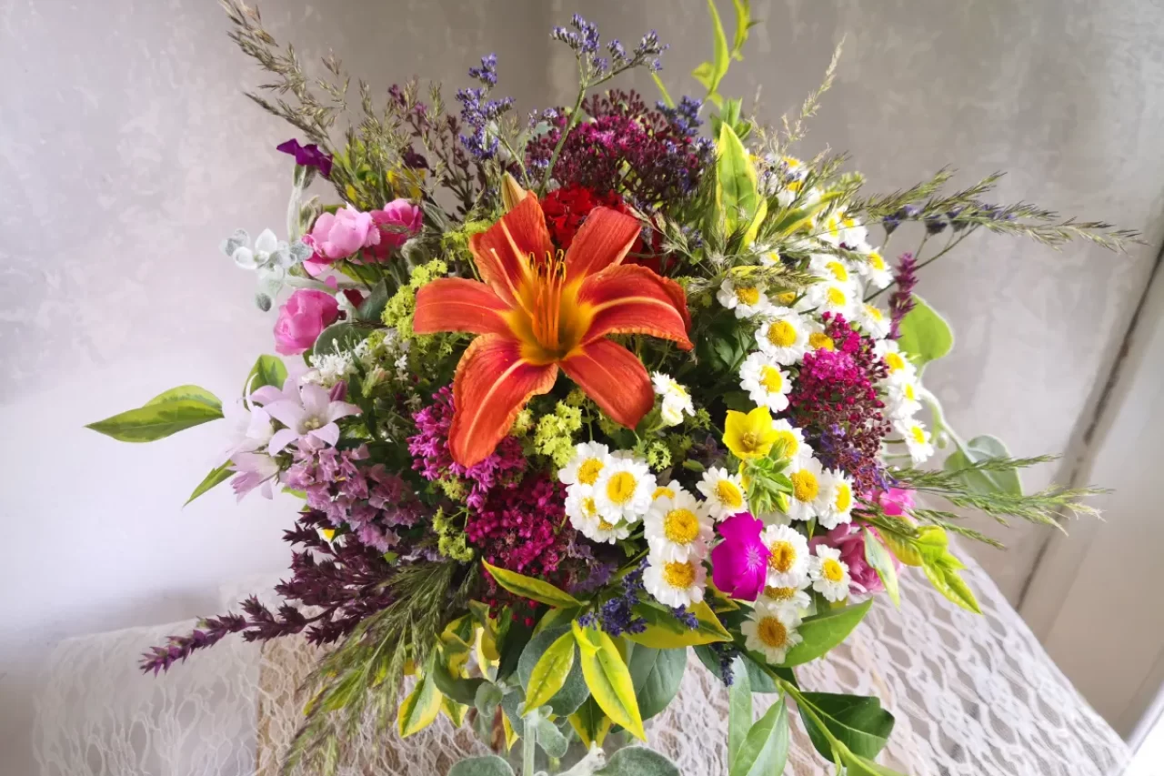 Řezaná kytice barevná Řezaná kytice barevná