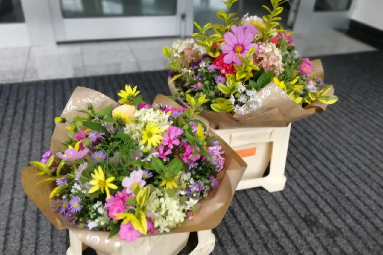 Rozvoz květin do firem Rozvoz květin do firem