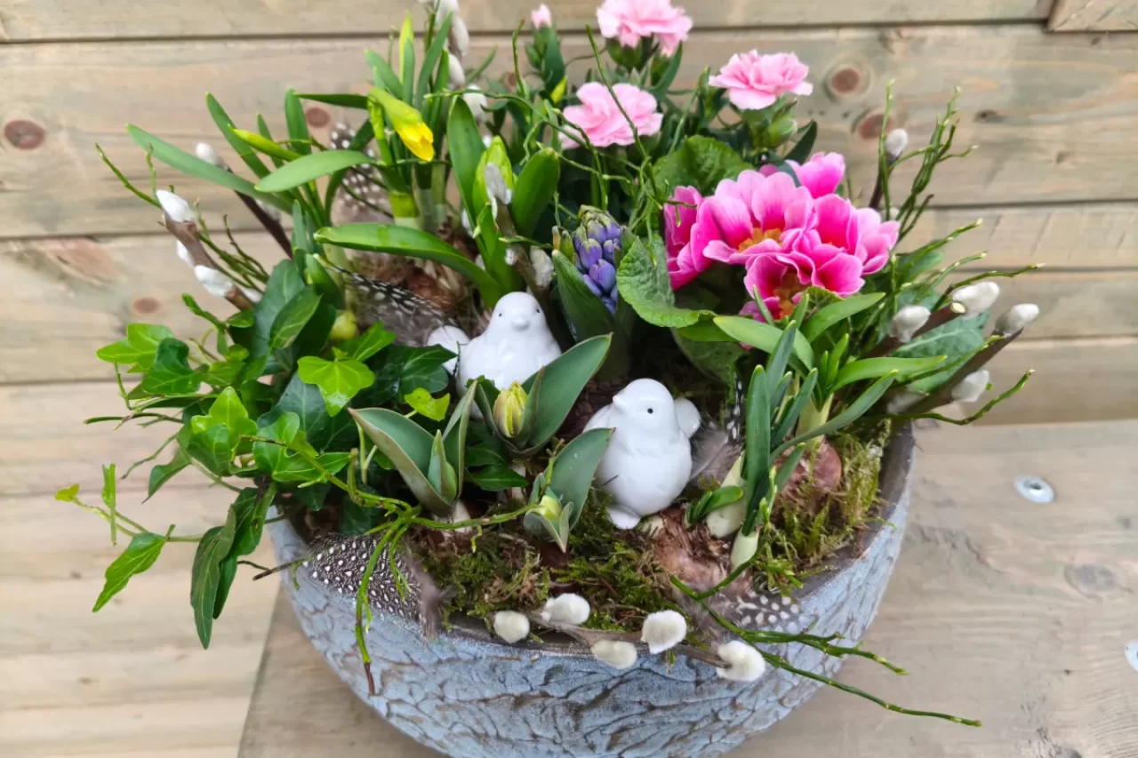 Jarní ozdoba dekorace na recepci Jarní ozdoba dekorace na recepci