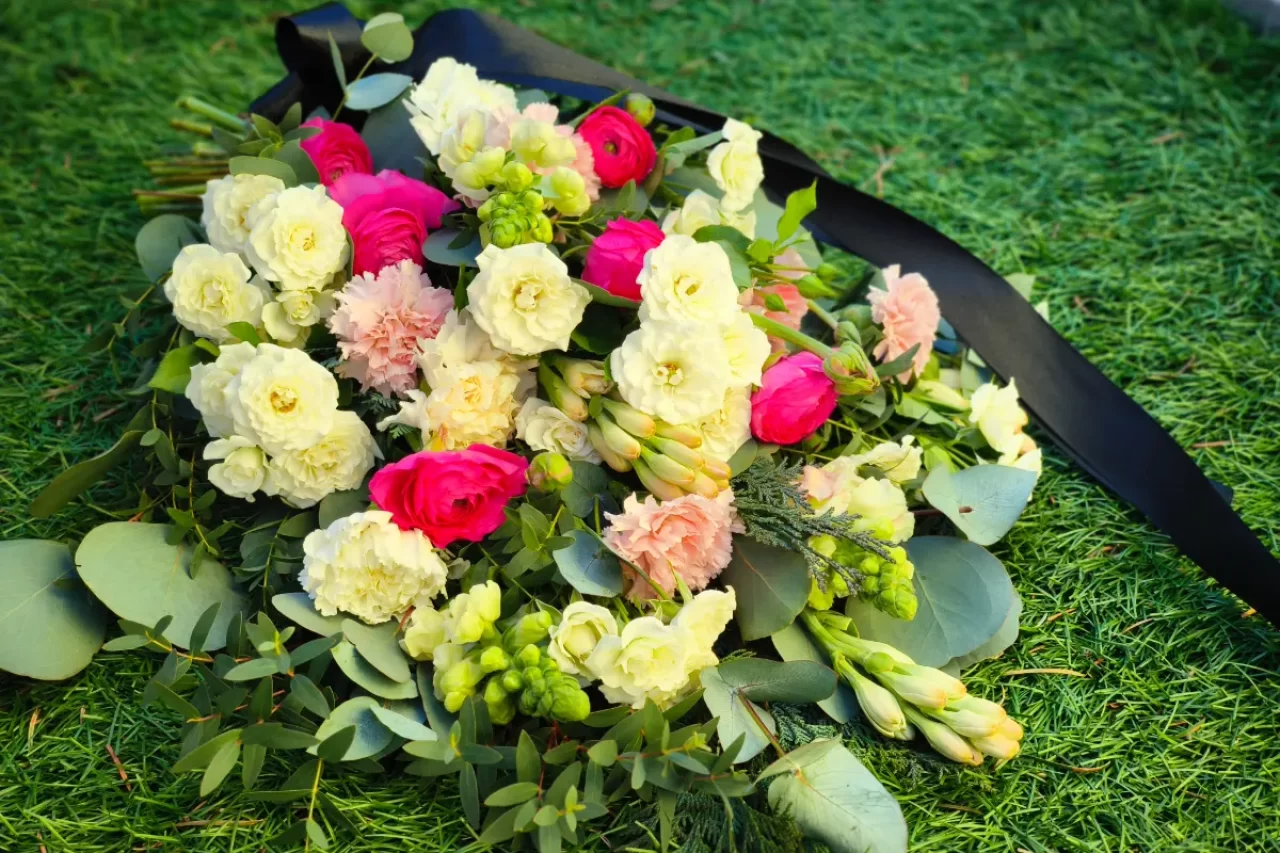 Smuteční řezaná kytice Smuteční řezaná kytice