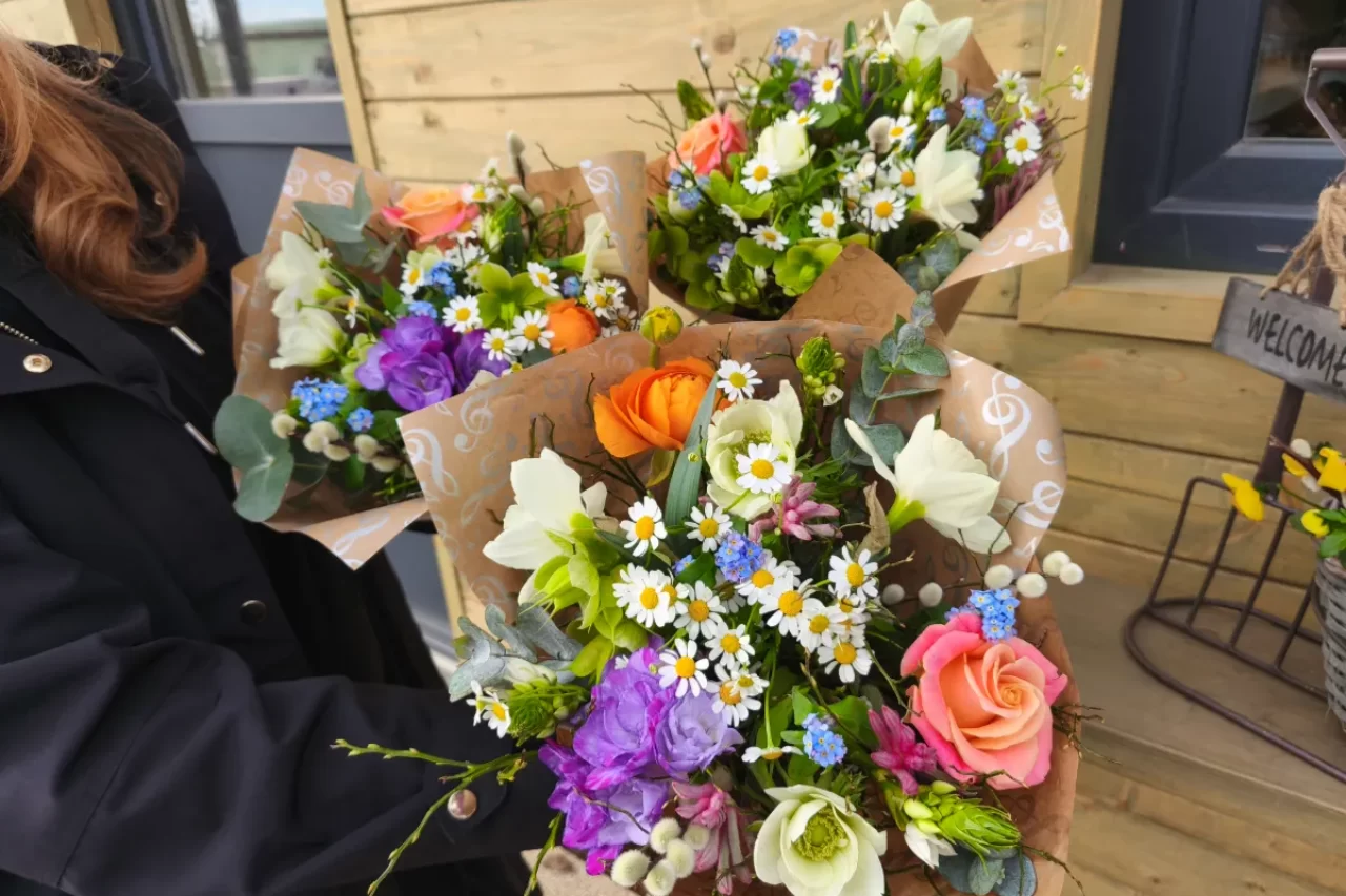 Kytice týdne! Jarní kytice za 250 Kč Kytice týdne! Jarní kytice za 250 Kč