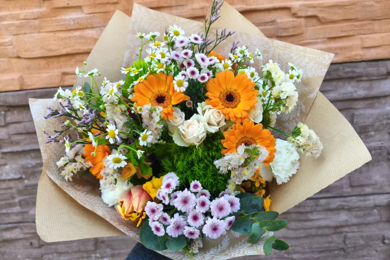 Řezaná kytice týdne do oranžového odstínu Řezaná kytice týdne do oranžového odstínu