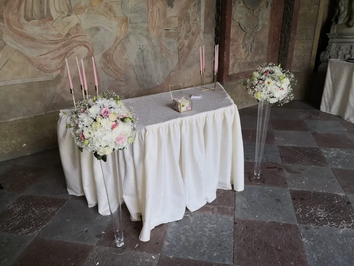 Květinová dekorace do vázy Květinová dekorace do vázy