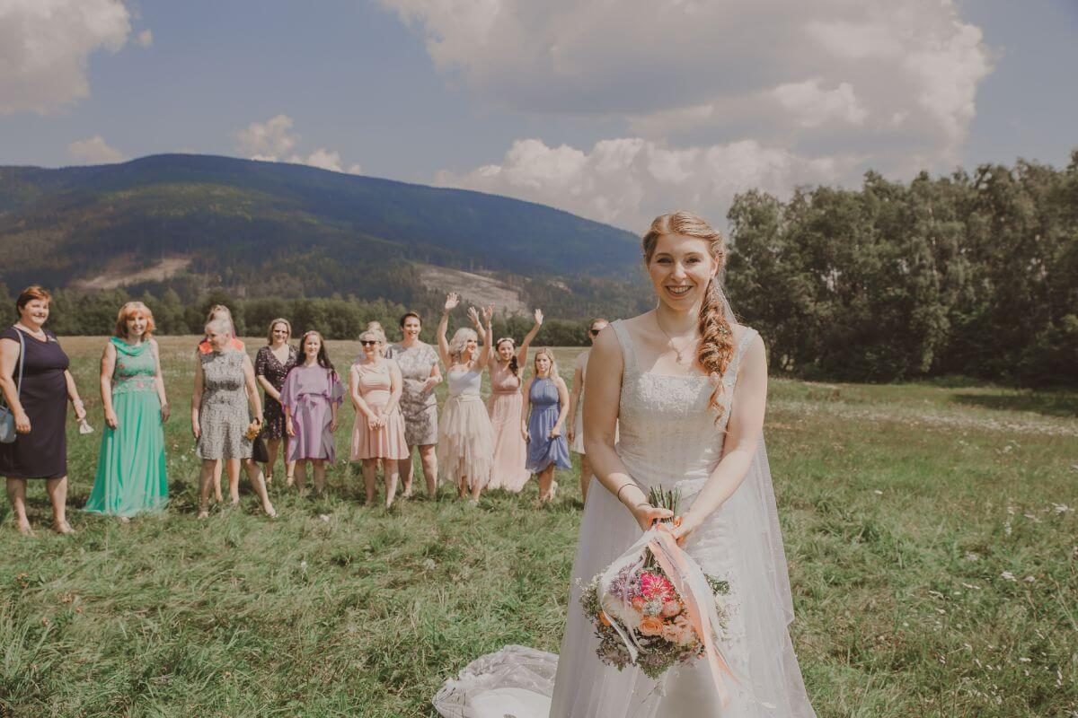 Kytice na házení_Luční svatba_Verča