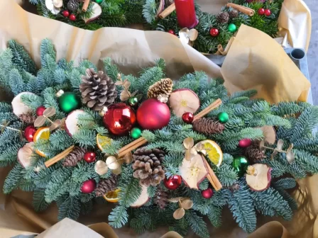 Vánoční dekorace na stůl